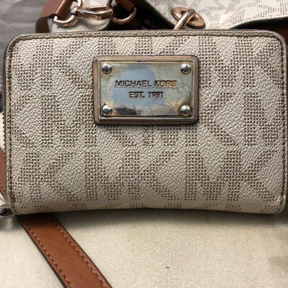 Small MK Wallet